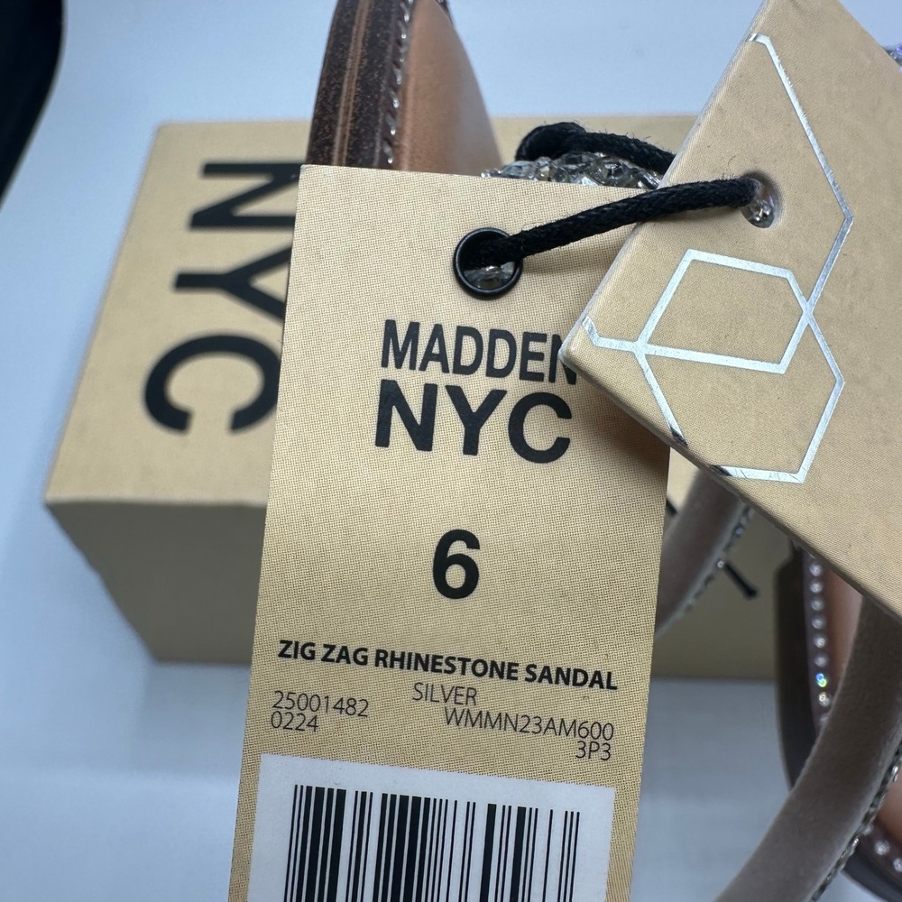 Madden NYC‎ Zig Zag Rhinestone Sandal Women 6 Silver NEW IN BOX Sparkly Slide - Picture 7 of 14